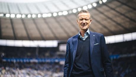 Herrich-Abschied nach 25 Jahren - Hertha-Boss Herrich geht mit Applaus