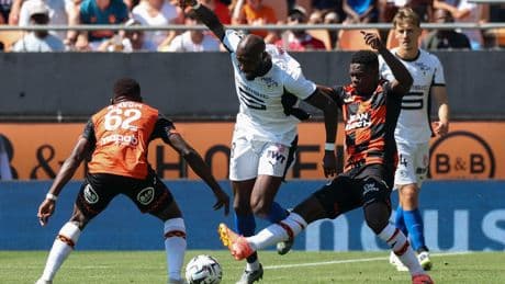 Ligue 1 : réduit très rapidement à neuf, Rennes a vécu un cauchemar à Lorient