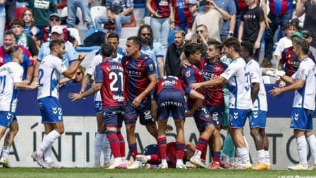 El Levante lamenta los cánticos despectivos contra el Tenerife