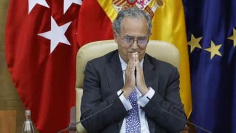 Más Madrid abandona el pleno de la Asamblea tras retirárserle la palabra por “criticar a la Justicia”