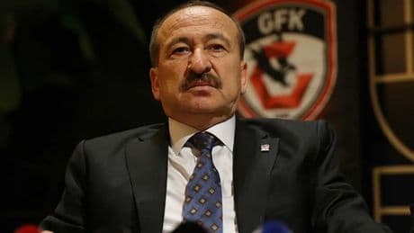 Memik Yılmaz'dan tepki! "Tiyatro oynanıyor"
