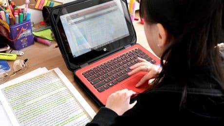 ENT, Pronote : comment les espaces numériques sont devenus incontournables à l’école ?