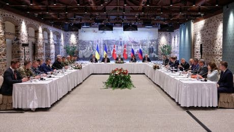 Ertelenen Rusya-Ukrayna müzakereleri İstanbul'da gerçekleşti