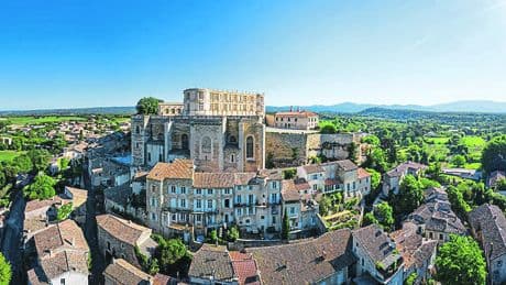 Expo, apéro, dodo: Grignan, bouillon de culture en Drôme provençale