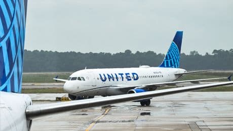 United Airlines flights grounded nationwide because of computer problems