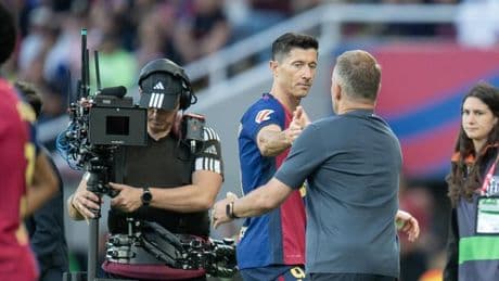 Multa a Lamine y Lewandowski y sanción a Flick, que se perderá el primer partido en Champions