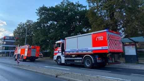 Braunschweig: Scheunenbrand in Watenbüttel – Feuerwehr im Großeinsatz