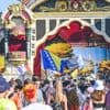 “Daar komt het nieuwe podium”: vrachtwagens met komen aan bij Tomorrowland