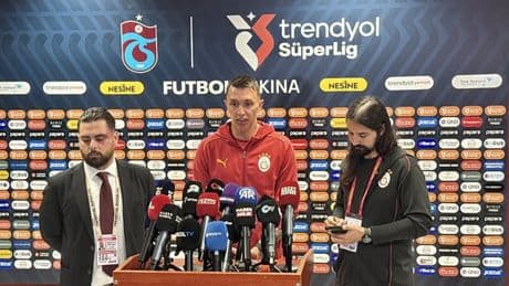 Muslera: "14 yılda ciddi sayıda kupa kaldırdım"