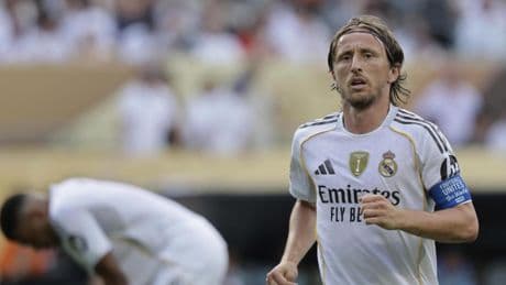 Baño Mundial de realidad en el adiós más amargo de Modric