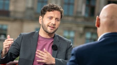 Grünen-Chef windet sich im ARD-Interview - Lieben Sie Deutschland, Herr Banaszak?
