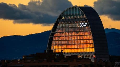 Banken: BBVA-Kunden klagen über Probleme – Digitalbank will Mitarbeiterzahl erhöhen und Service verbessern