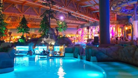 Europapark: Kind von Schwimmbad gelockt und sexuell missbraucht – Fahndung