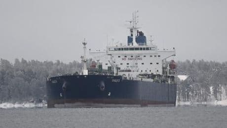 Polnische Marine geht gegen Schiff aus Russlands Schattenflotte vor