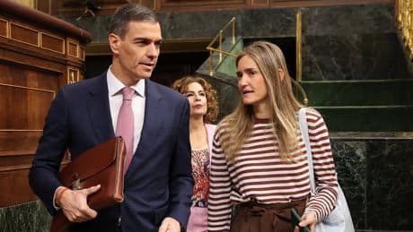 El Gobierno sitúa el inicio del apagón en tres pérdidas de generación en Granada, Badajoz y Sevilla