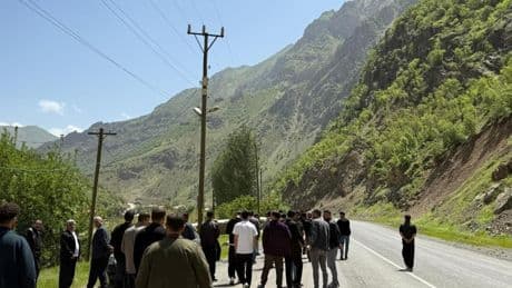 Hakkari'de köylüler madene karşı eylem başlattı: Bu talan durdurulana dek eylemimiz sürecek