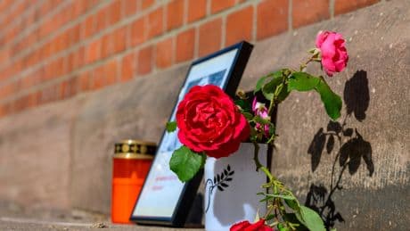 Rechte Hetze nach Todesfall | Drohungen gegen Bürgermeister nach Tod einer 16-Jährigen