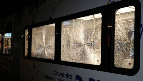 Nach Demo von Israel-Hassern - Chaoten zerstören Straßenbahn
