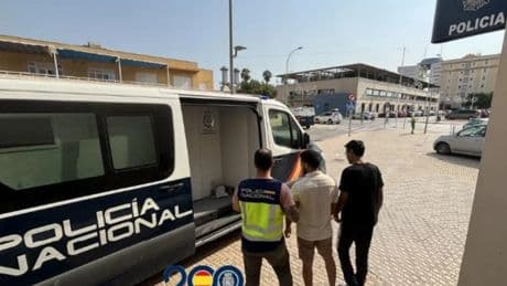 Cuatro detenidos en Melilla por hacerse pasar por menores no acompañados