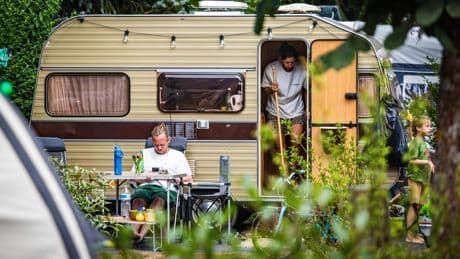 Consument ziet verzekering voor caravan 35 procent duurder worden: ’Extreem weer zorgt voor meer schadeclaims’