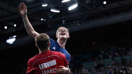 Les frères Lebrun en demi-finales de Mondiaux de tennis de table, deux paires françaises assurées d’une médaille