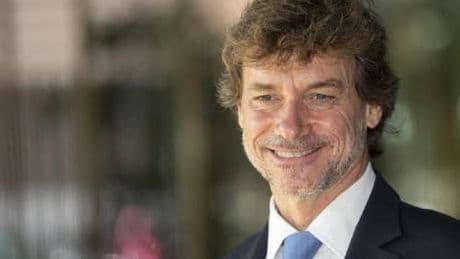 Alberto Angela, la moglie Monica, i tre figli e il sequestro durante "Ulisse": chi è il conduttore per cui le donne impazziscono