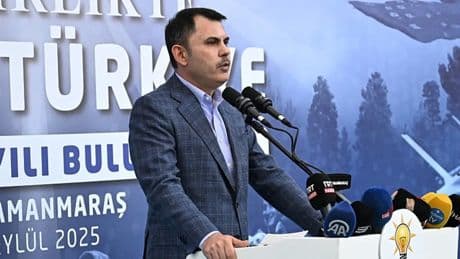 Bakan Kurum’dan deprem konutlarına yönelik propagandalara cevap: “Onlar konuşuyor, biz eser üretiyoruz”