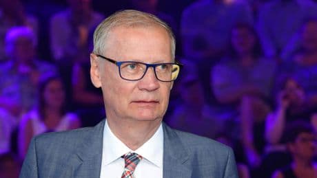ESC-Finale: Jauch stichelt bei „Wer wird Millionär?“ plötzlich gegen TV-Kollegin