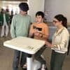 Dans ce lycée de Maine-et-Loire, les élèves rechargent leur téléphone… en pédalant !