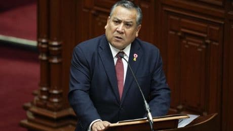 Pérou: menacé de censure, le Premier ministre Gustavo Adrianzen démissionne
