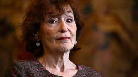 SOS Racisme porte plainte contre l’ex-ministre Noëlle Lenoir, pour des propos à caractère raciste sur les Algériens