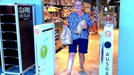 Antwort auf Fachkräftemangel? – KI-Bäckerei ohne Personal