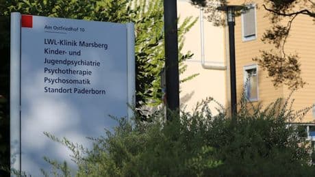 Pflegerin niedergestochen – Polizei warnte Klinik vor 13-jähriger mutmaßlicher Islamistin