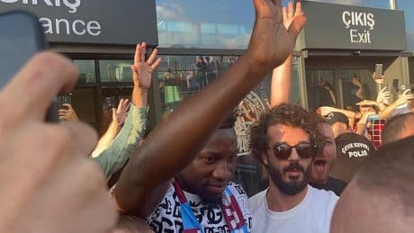 Andre Onana’ya Trabzon’da coşkulu karşılama