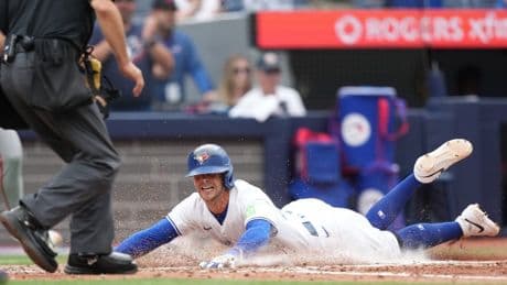 Batting depth lifts Jays to 6-3 win over Giants