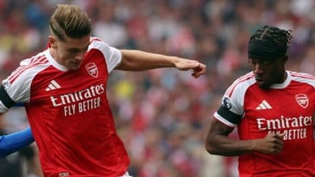 <p>Gyokeres, prima doppietta: l'Arsenal ne fa 5 al Leeds. L'Aston Villa perde di misura</p>