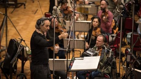 Wie ein Soundtrack entsteht: Filmmusik-Aufnahme für "Jurassic World": Dinos in Abbey Road