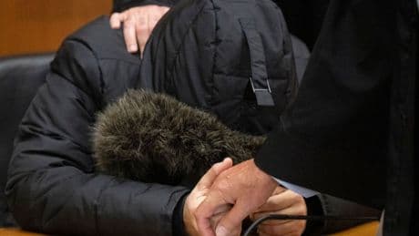 Verbrechen gegen die Menschlichkeit: Lebenslange Haft für syrischen Arzt wegen Folter