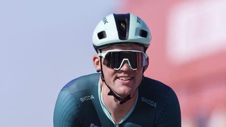 Oersterke Mads Pedersen schiet eindelijk raak in de Vuelta