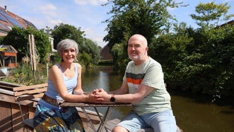 Ellen zag leven in één klap veranderen na herseninfarct van haar man Henk: ’Zijn emotionele afhankelijkheid valt me zwaar’