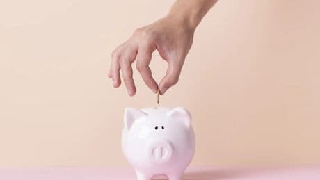 El método infalible para ahorrar casi 1.000 euros antes de las vacaciones de verano