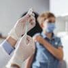 Mehr Forschung für Betroffene von Corona-Impfschäden: Brandenburgs Gesundheitsministerin verspricht