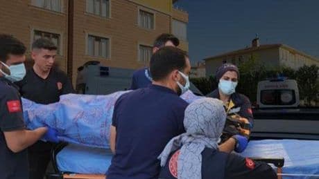 Eşinin cesedi ile günlerce yaşamak zorunda kalmış! Evden gelen kötü koku kahreden gerçeği ortaya çıkardı