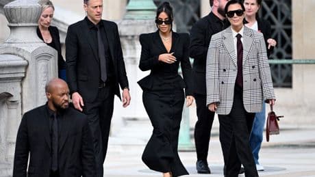 Acht veroordelingen voor overval op Kim Kardashian, tot drie jaar gevangenisstraf