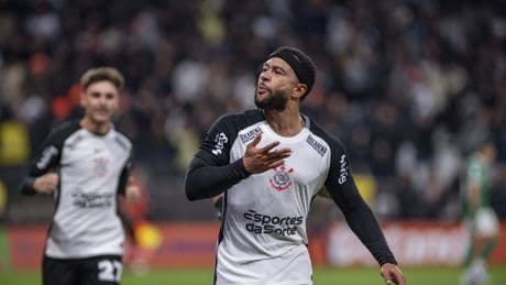 Memphis Depay scoort wederom en kroont zich tot matchwinner in bekerduel Corinthians