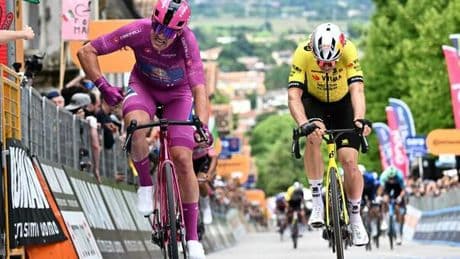 Giro d?Italia, Mads Pedersen trionfa a Vicenza: Del Toro resta in maglia rosa
