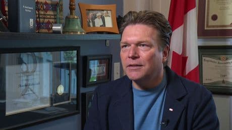 Petition to keep Alberta in Canada can start rolling out, says electoral officer