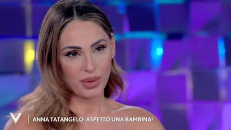 "È un dono". Anna Tatangelo rivela il sesso del suo secondo figlio a Verissimo