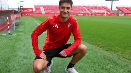 La Real ata en corto a Gorrotxategi pese al interés del Athletic