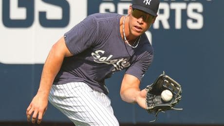 Yankees’ Aaron Judge works on outfield drills with Giancarlo Stanton